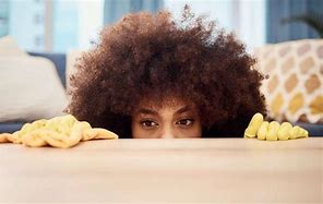 Le Guide Ultime pour Dire Adieu à la Poussière : 10 Astuces Efficaces pour une Maison Éclatante