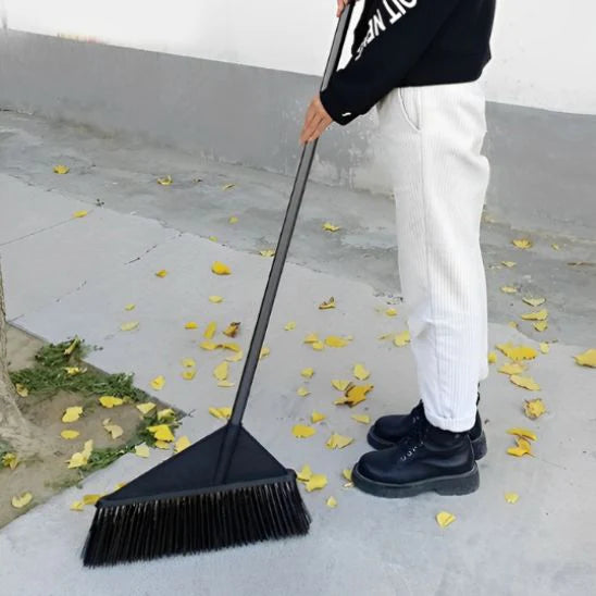 Balai extérieur