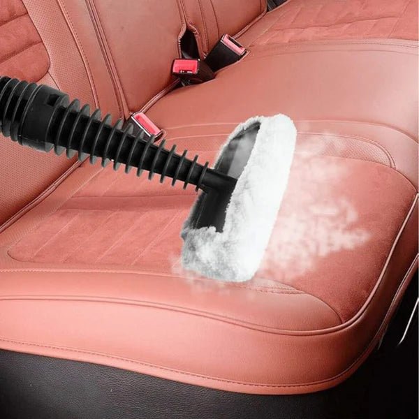 Nettoyage vapeur d'une banquette en tissu avec la brosse textile et microfibre