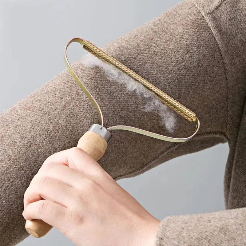 BROSSE ANTI - POILS DOUBLE FACE EN CUIVRE - CLEAN AND SMART