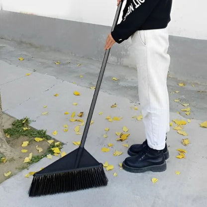 Balai extérieur